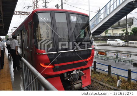Nagoya Railroad Chikko Line Higashi-Nagoya Port Station 121683275