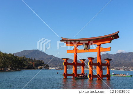 嚴島神社大鳥居2025年1月1日拍攝的照片 嚴島神社大鳥居2025年1月1日拍攝的照片 121683902
