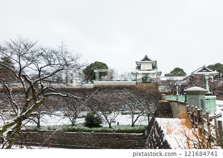 Snow-covered Ishikawa Gate of Kanazawa Castle (Kanazawa City - Ishikawa Prefecture) Snow-covered Ishikawa Gate of Kanazawa Castle (Kanazawa City - Ishikawa Prefecture) 121684741