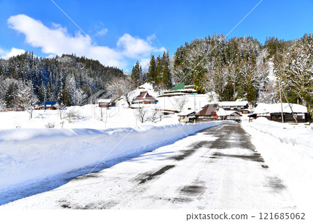 Scenery around Nakatani Bridge/Nakatani River, Otari Village, Nagano Prefecture (Otari Village, Nagano Prefecture) [2024.12] 121685062