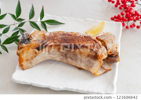 鹽烤吞拿魚 鹽烤吞拿魚 121686642