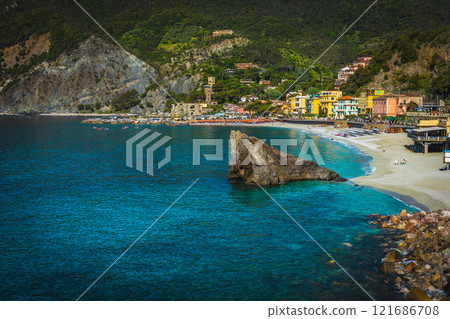 Beautiful mediterranean beach and clean turquoise sea, Cinque Terre, Italy Beautiful mediterranean beach and clean turquoise sea, Cinque Terre, Italy 121686708