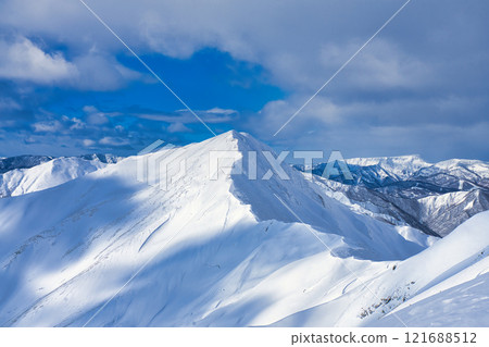 Winter Tanigawadake 121688512