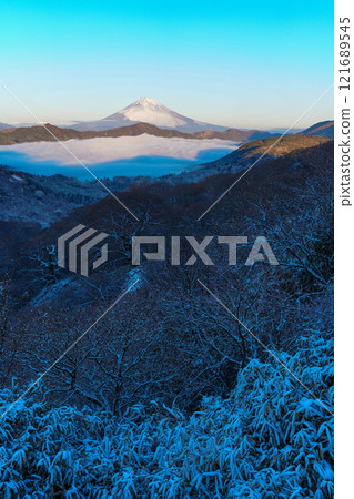 【神奈川縣】從白雪皚皚的箱根到蘆之湖的雲海和黎明的富士山 【神奈川縣】從白雪皚皚的箱根到蘆之湖的雲海和黎明的富士山 121689545