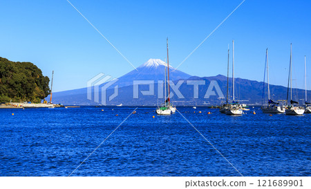 Suruga Port, Suruga Coast and Mt. Fuji seen from Suruga Bay 121689901