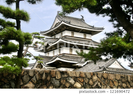 Takamatsu Castle Ruins, Tsukimi Tower (Takamatsu City, Kagawa Prefecture) 121690472