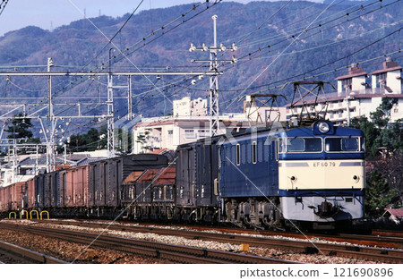 1980: EF60 freight train running near Nishinomiya Station on the Tokaido Main Line 121690896