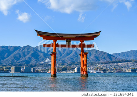 Hiroshima Aki Miyajima 121694341