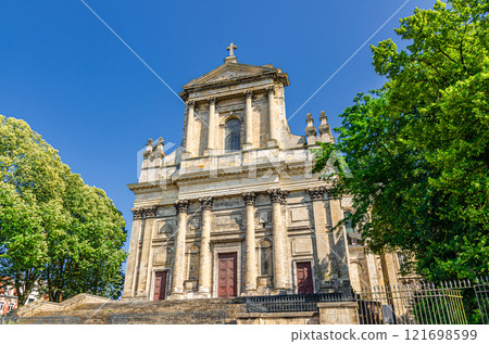 Arras old town historical centre, Hauts-de-France Region, France 121698599