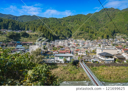 View of the Misakubo streetscape from Misakubo Station in Hamamatsu City (Shizuoka Prefecture) 121699625