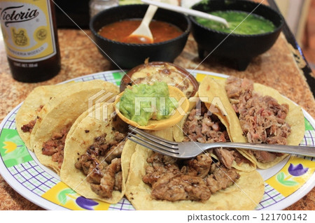 墨西哥「亡靈節」 一年一度的墨西哥節日：《勿忘我》和炸玉米餅的世界之旅 121700142