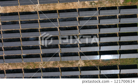 Aerial view of solar power station 121700614