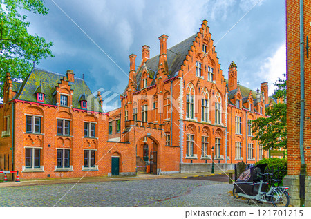 Bruges city historical centre, Flemish Region, Belgium 121701215