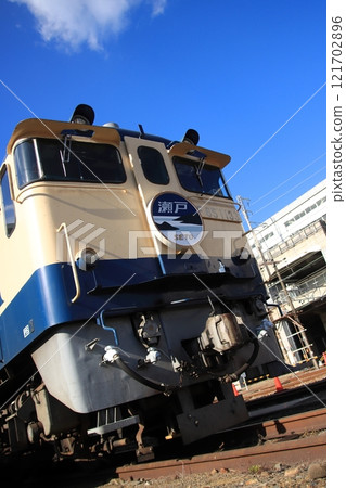 站在藍天下的JR西日本EF65-1133@網幹綜合車輛段拍照會_2024/12/15 photo 站在藍天下的JR西日本EF65-1133@網幹綜合車輛段拍照會_2024/12/15 photo 121702896
