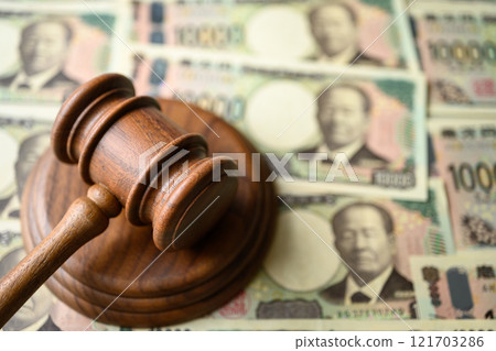 審判的形象 審判的形象 121703286