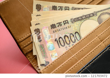 money on hand 121703472