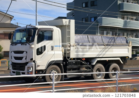 Dump truck 121703848