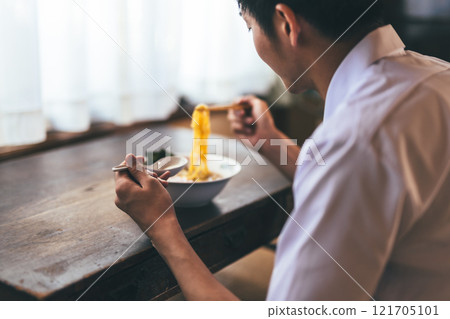 Retro image cut 121705101