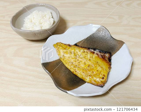 Japanese set meal of white fish dried in mirin and rice 121706434