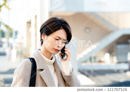 淺談智能手機的女人 121707528