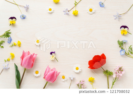 Flower frame full of spring flowers 121708032