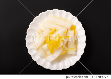 Yuzu Daikon 121709073