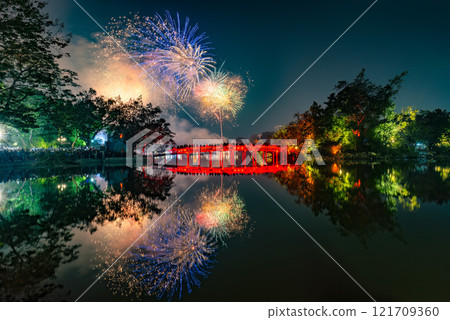 Fireworks night at Hoan Kiem Lake 121709360