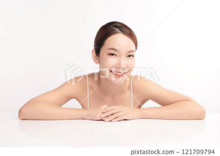 Beautiful young asian woman with clean fresh skin on white background, Face care, Facial treatment, Cosmetology, beauty and spa, Asian women portrait. 121709794