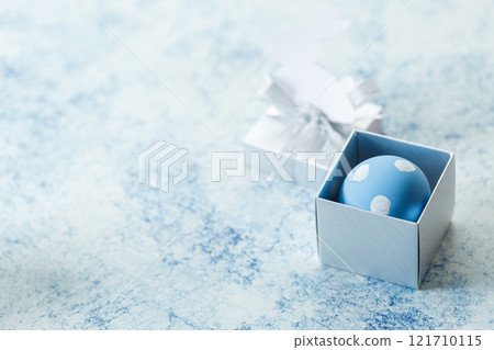 Happy Easter eggs and gift boxes 121710115