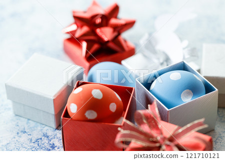 Happy Easter eggs and gift boxes Happy Easter eggs and gift boxes 121710121