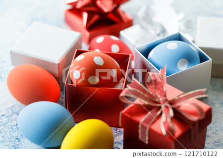 Happy Easter eggs and gift boxes Happy Easter eggs and gift boxes 121710122