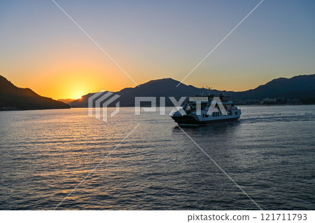 Sunset from Itsukushima in Hiroshima Prefecture 121711793