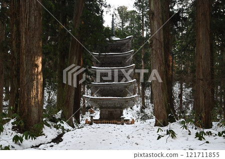 Haguroyama五層塔 121711855