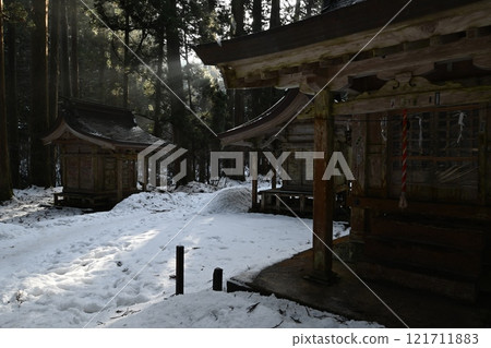 冬天的出羽神社 121711883