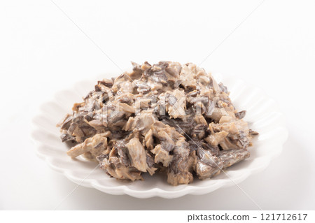 Tuna with mayonnaise (red meat, blood) Tuna with mayonnaise (red meat, blood) 121712617