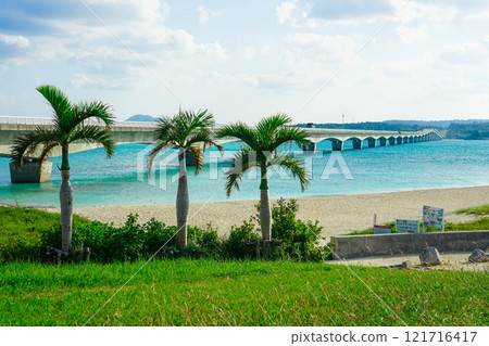 Kouri Bridge connects Kouri Island to the main island of Okinawa Kouri Bridge connects Kouri Island to the main island of Okinawa 121716417