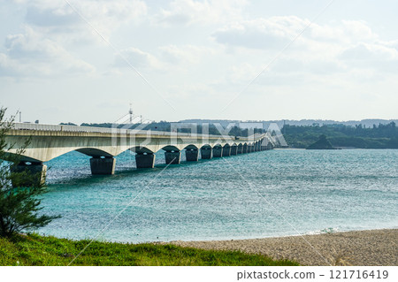 古宇利大橋連接古宇利島和沖繩本島 121716419