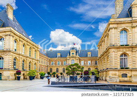 Amiens historical city centre, Hauts-de-France Region, France 121717325