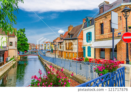 Amiens old town, Hauts-de-France Region, Northern France 121717876