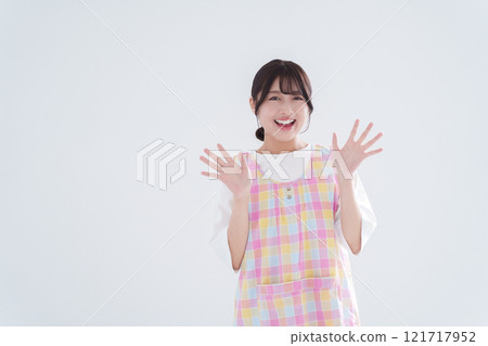 Nursery teacher waving 121717952