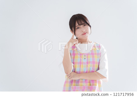 Nursery teacher Nursery teacher 121717956