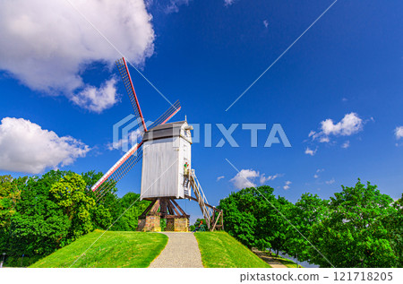 Bruges old town, West Flanders province, Belgium 121718205