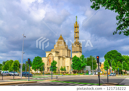 Amiens centre, Hauts-de-France Region, Northern France 121718222