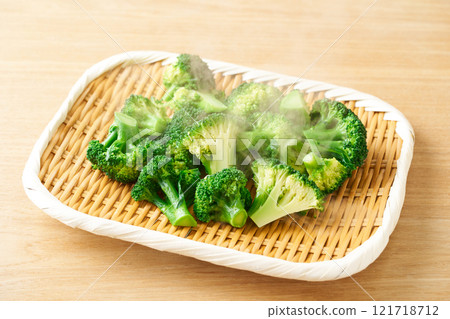 新鮮煮西蘭花 121718712