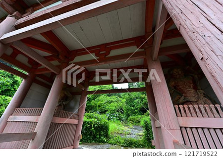 From Kuonji Temple Gate 121719522