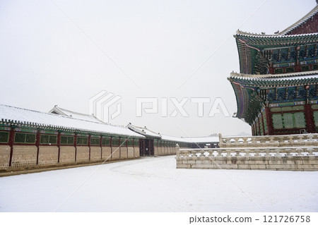 Winter snow at Gyeongbokgung Palace in Seoul, South Korea. Geunjeongjeon Pavilion of Gyeongbokgung South Korea's historical landmarks 121726758