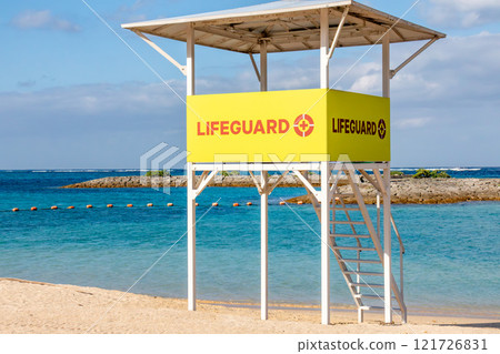 Okinawa's blue sky and blue sea, and a lifeguard station to protect beach safety 121726831