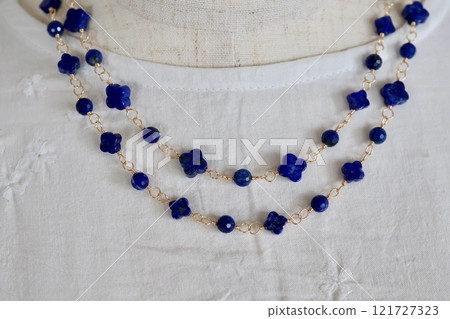 Flower-shaped small lapis lazuli long necklace 121727323