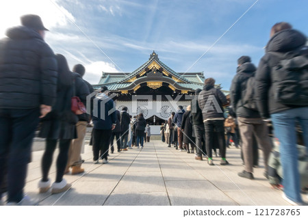 東京都千代田區靖國神社 121728765