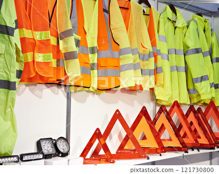 Reflective vests and plastic red emergency sign for car Reflective vests and plastic red emergency sign for car 121730800